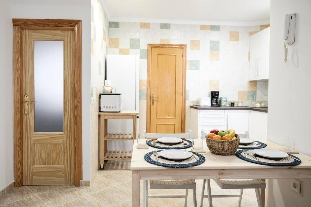 Apartamento A 100M Del Ayuntamiento Huelva Esterno foto